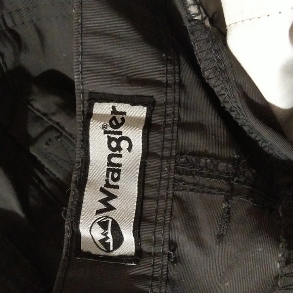 Men's Big and Tall Wrangler Shorts - Picture 2 of 2